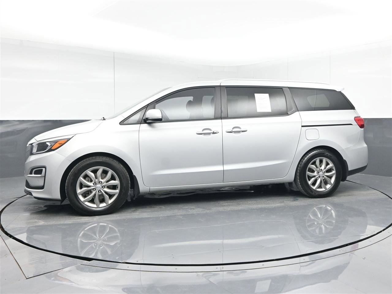 Used 2019 Kia Sedona EX image 8