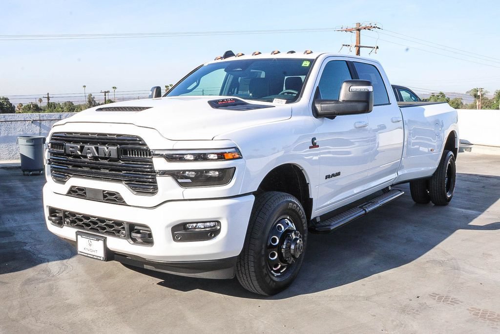 New 2026 RAM 3500 Laramie AWD/4WD image 4