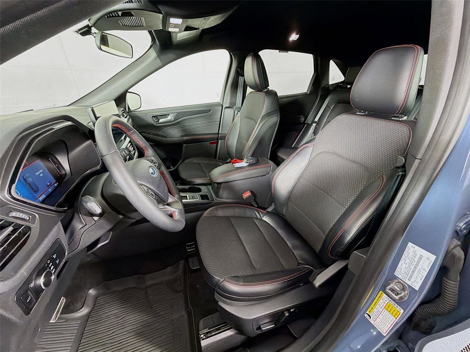 Used 2024 Ford Escape ST-Line w/ Tech Pack #1 image 11