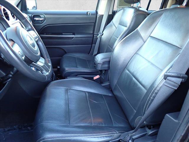 Used 2016 Jeep Patriot High Altitude AWD/4WD image 11
