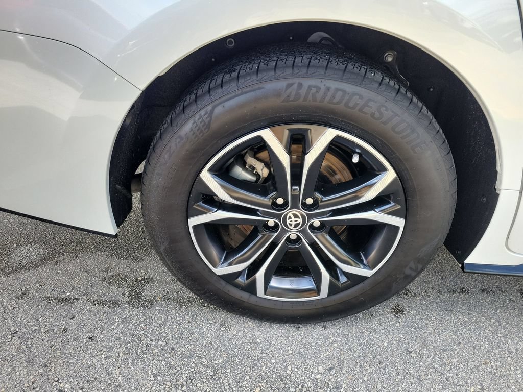 Certified 2026 Toyota Sienna Platinum AWD/4WD image 30