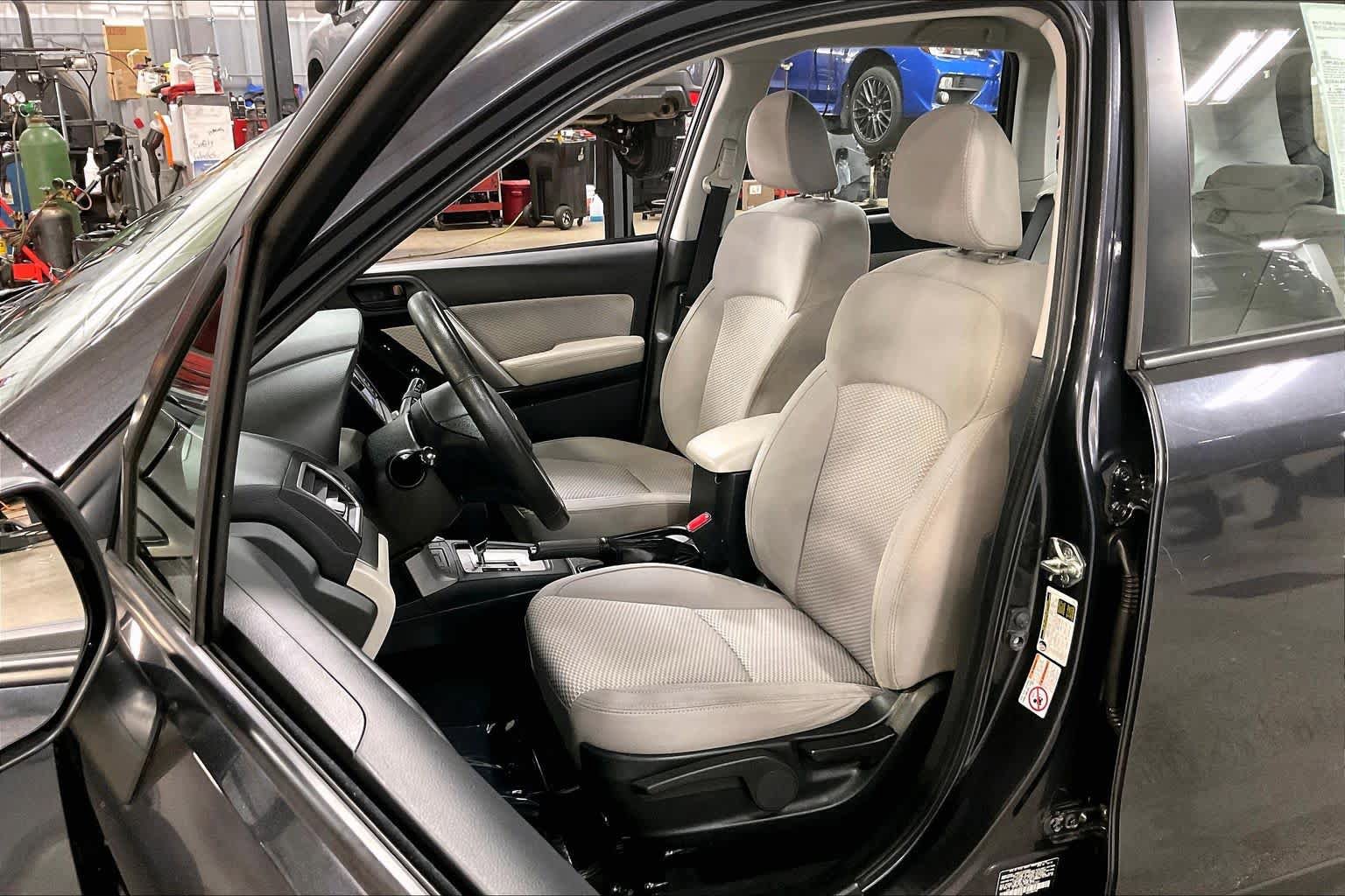 Used 2017 Subaru Forester 2.5i w/ Alloy Wheel Package AWD/4WD image 8