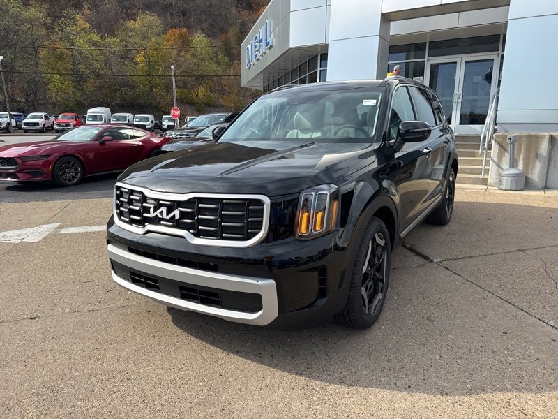 New 2025 Kia Telluride S image 3