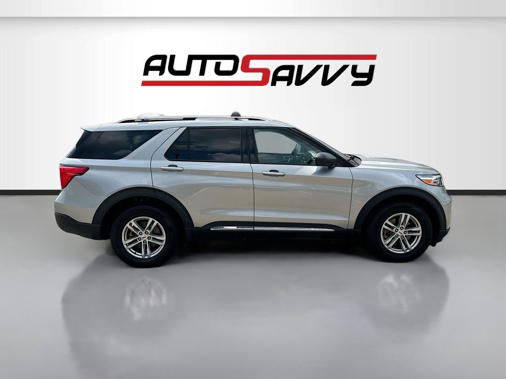 Used 2023 Ford Explorer XLT image 8