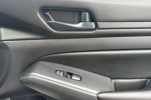 Used 2025 Nissan Altima 2.5 S image 18