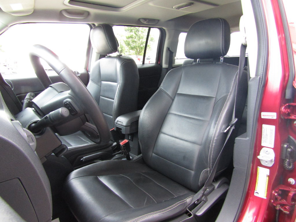 Used 2015 Jeep Patriot High Altitude AWD/4WD image 18