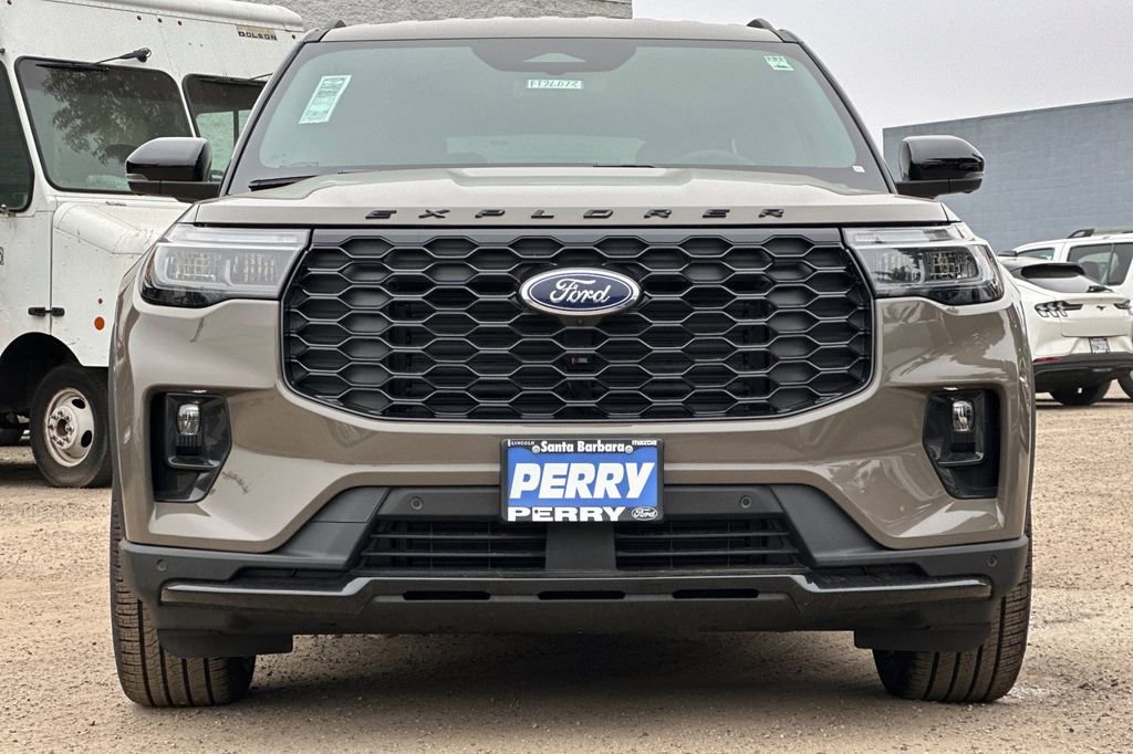 New 2026 Ford Explorer ST-Line w/ ST-Line Street Pack RWD image 3