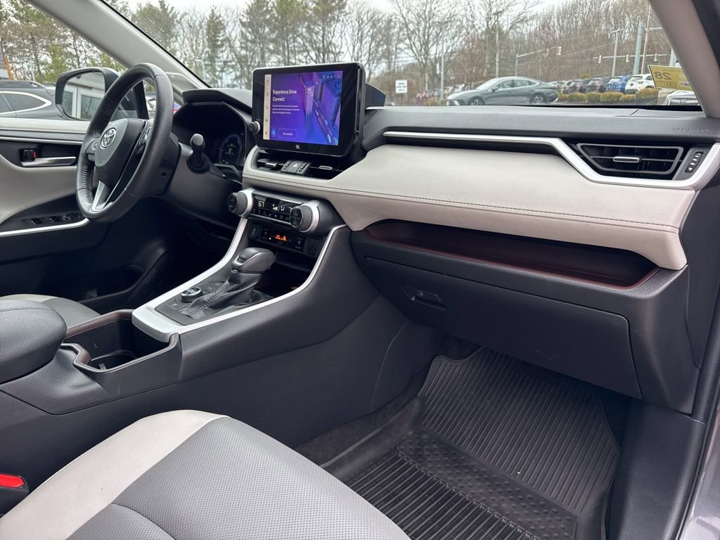 Used 2023 Toyota RAV4 Limited image 10