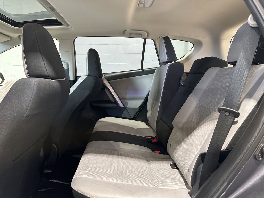 Used 2016 Toyota RAV4 XLE image 14