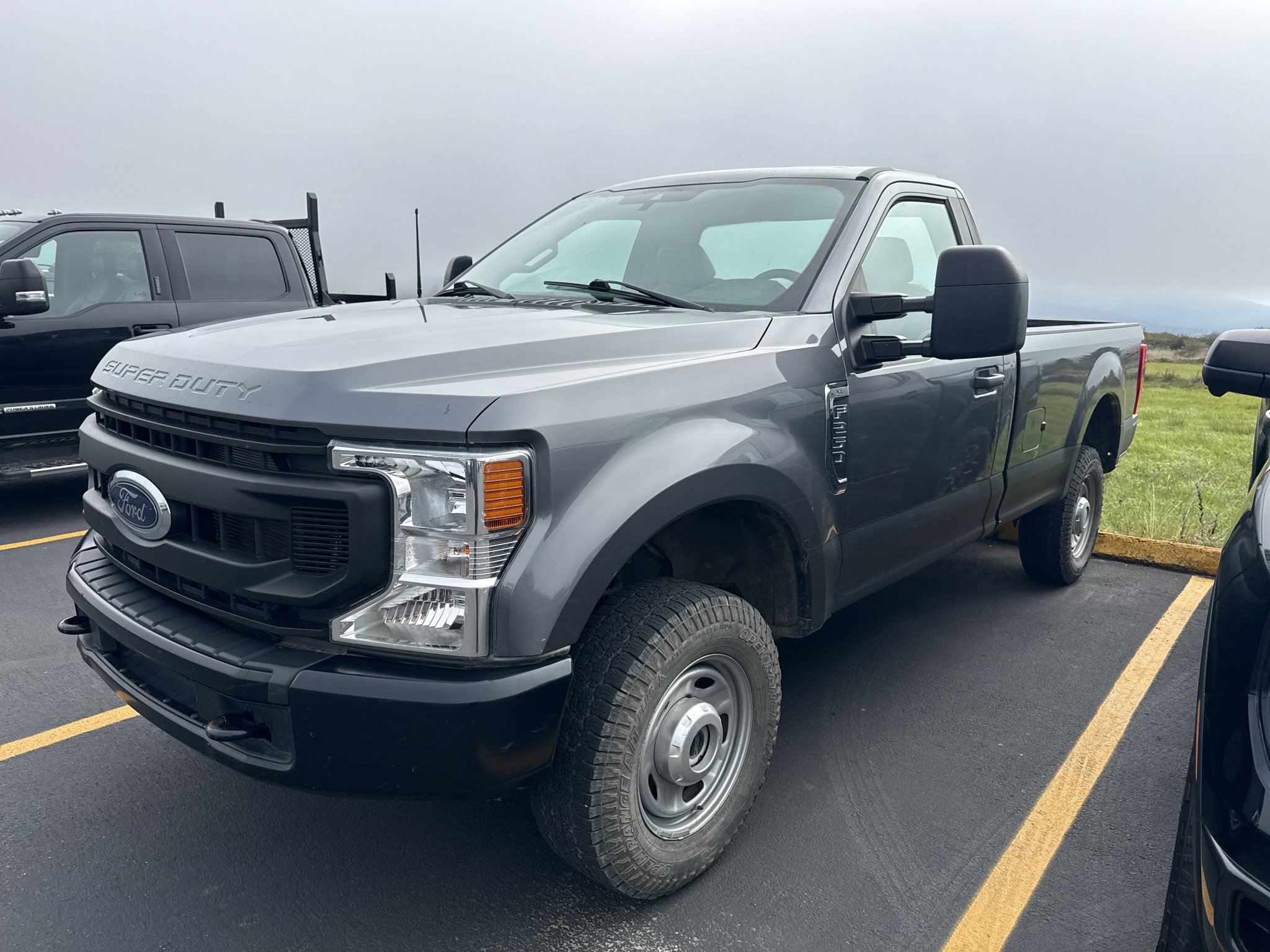 Used 2021 Ford F250 XL w/ Camper Package AWD/4WD image 2