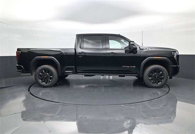 New 2026 GMC Sierra 2500 AT4 w/ AT4 Premium Plus Package image 4