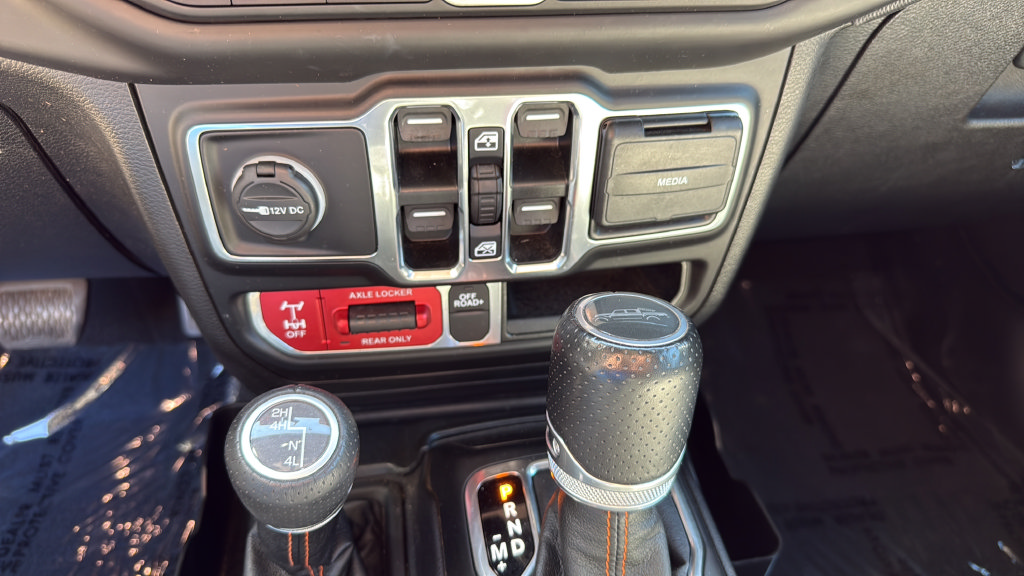 Used 2020 Jeep Gladiator Mojave AWD/4WD image 29