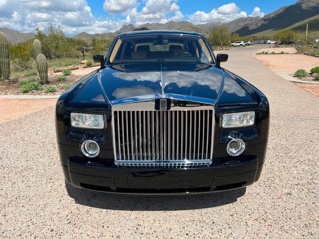 Used 2004 Rolls-Royce Phantom Sedan image 11