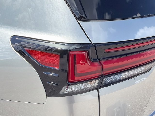 New 2026 Lexus LX 600 4WD w/ Appearance Package image 10