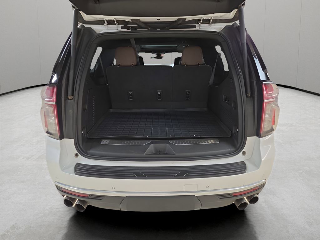 Used 2021 Chevrolet Suburban High Country image 22