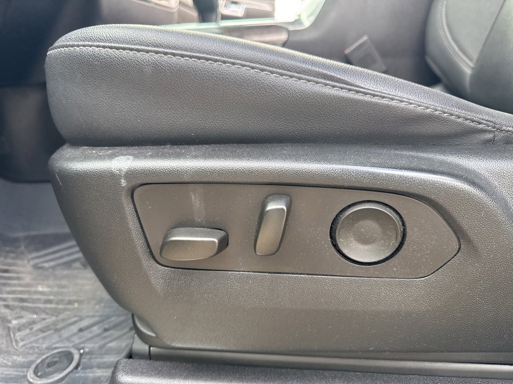 Used 2023 Chevrolet Silverado 1500 LTZ w/ LTZ Premium Package image 21