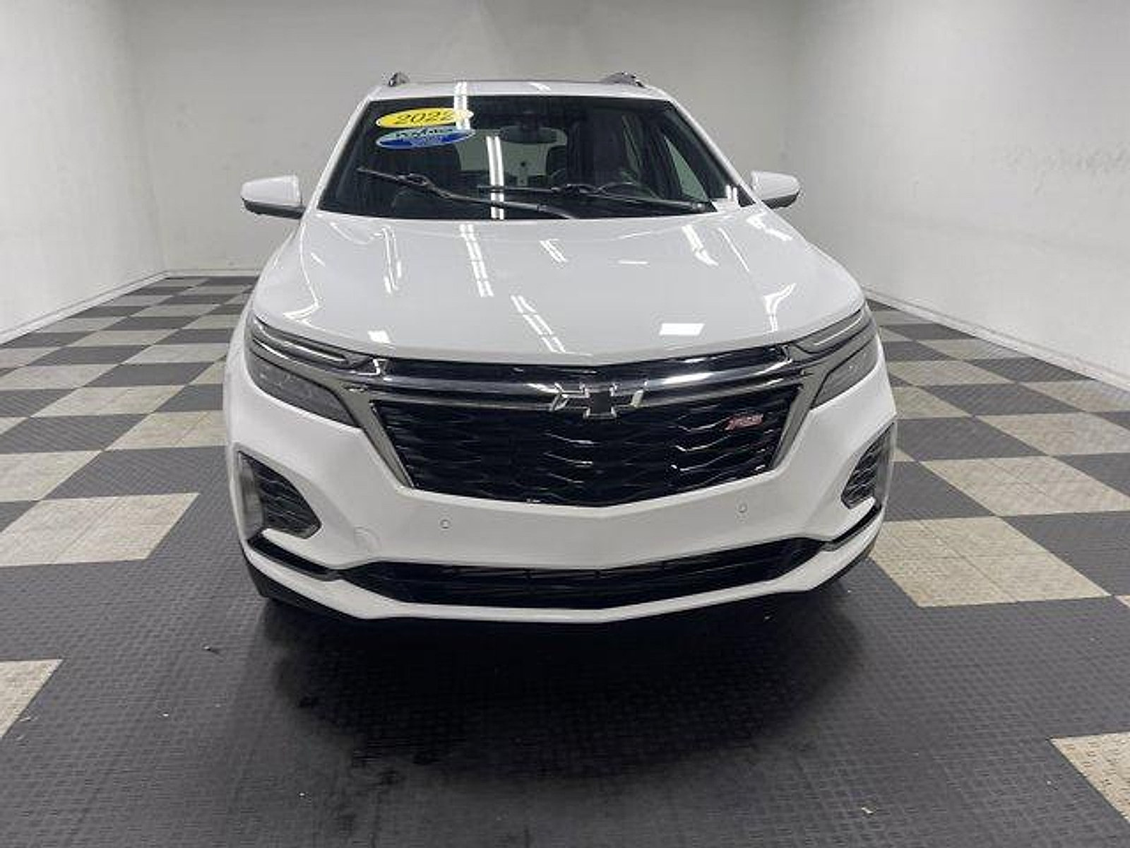 Used 2022 Chevrolet Equinox RS w/ RS Leather Package FWD image 6