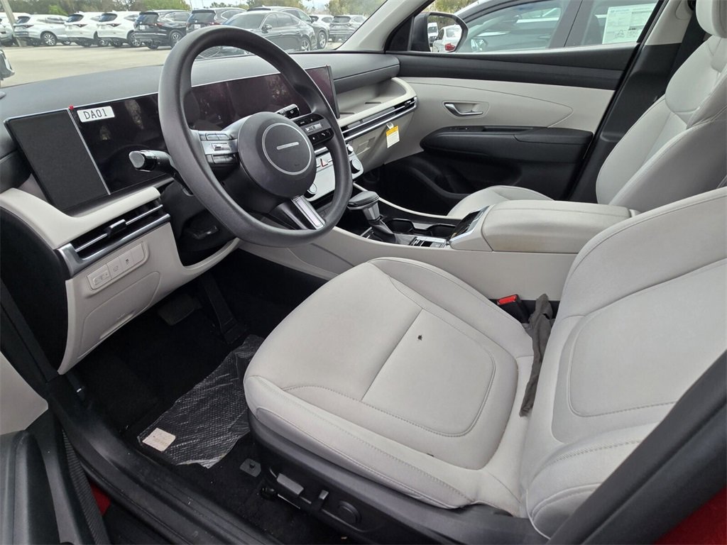 Certified 2025 Hyundai Tucson SEL image 10