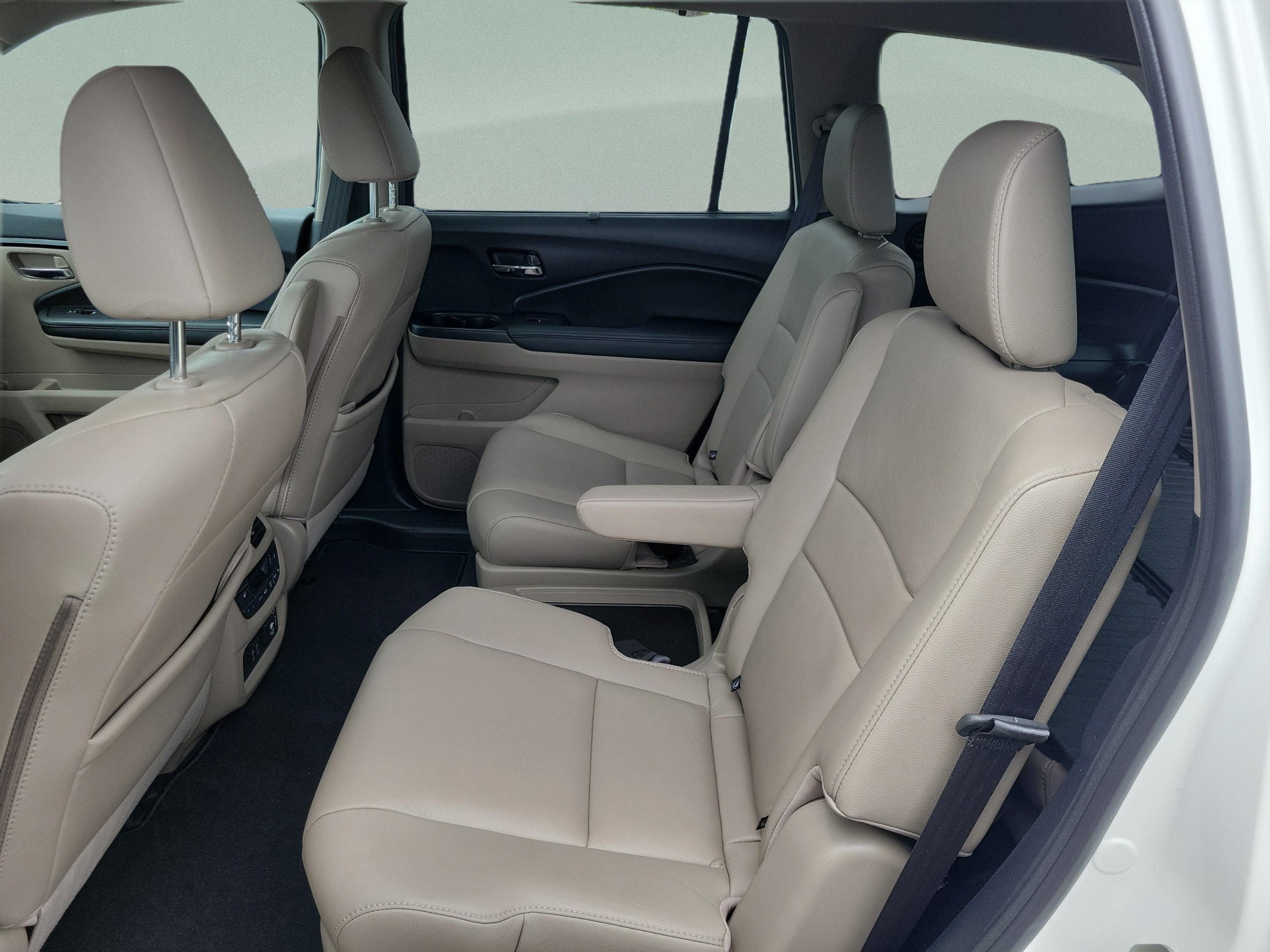 Used 2019 Honda Pilot Touring image 15