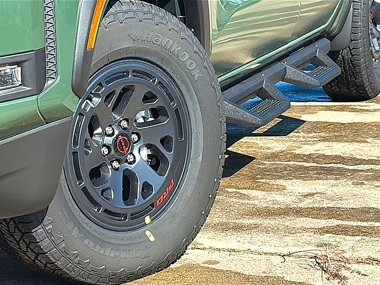 New 2026 Nissan Frontier Pro-X w/ Pro Premium Package image 3