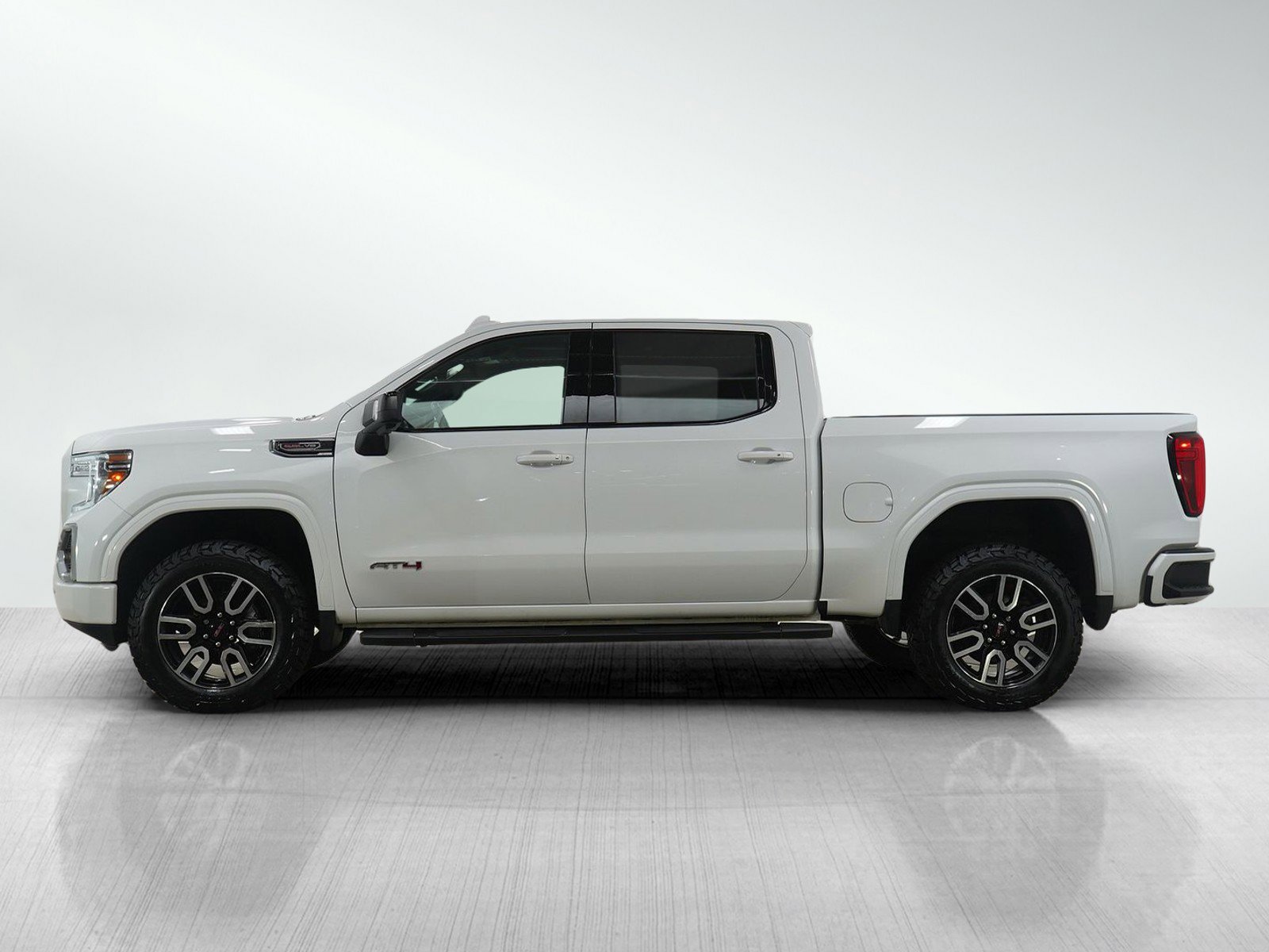 Used 2020 GMC Sierra 1500 AT4 w/ AT4 Premium Package image 2