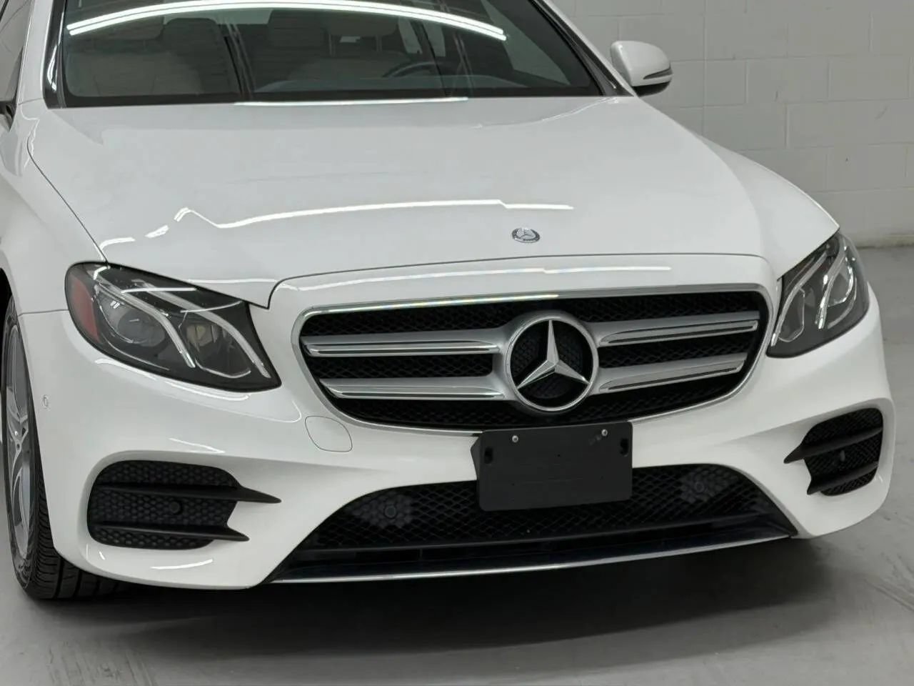 Used 2017 Mercedes-Benz E 400 4MATIC Wagon image 45