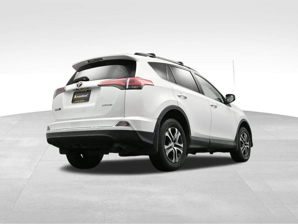 Used 2016 Toyota RAV4 LE image 36