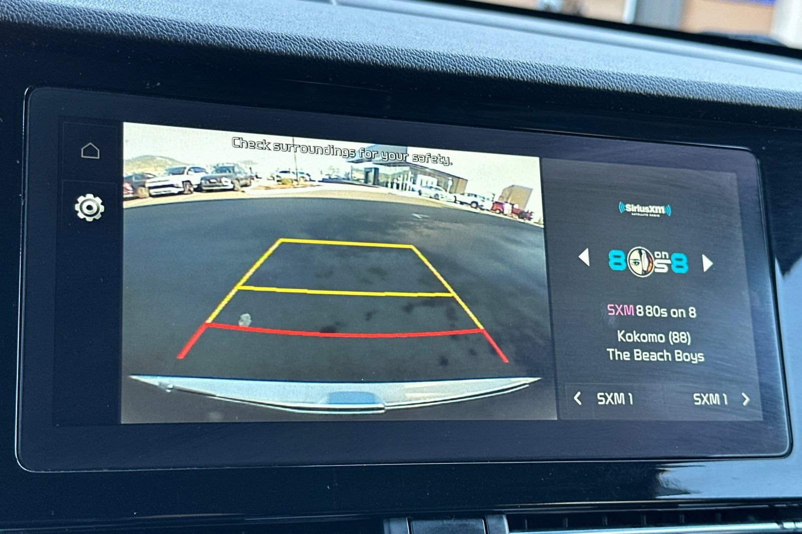 Used 2022 Kia Niro EX image 23