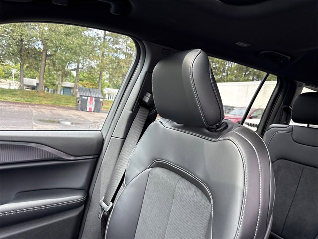 New 2025 Jeep Grand Cherokee L Altitude image 24