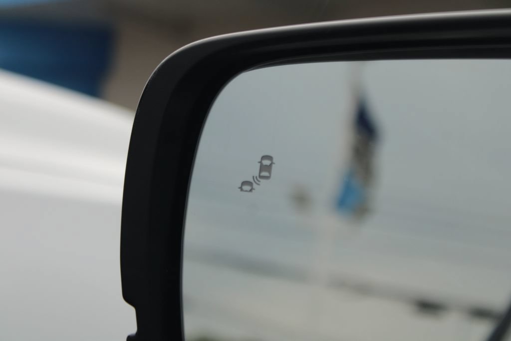 Certified 2025 Honda Pilot Touring image 30