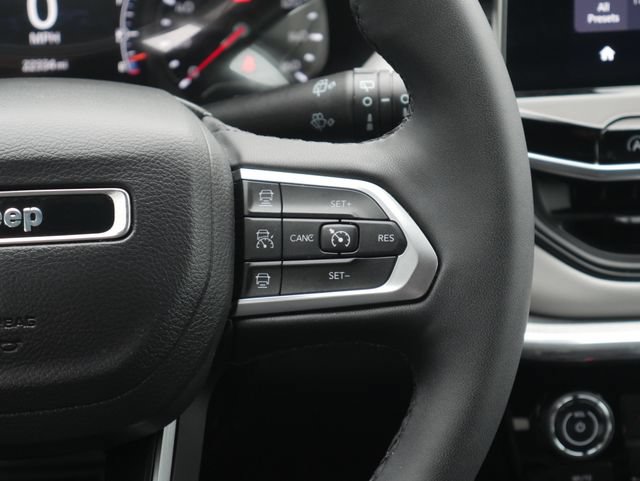 Used 2024 Jeep Compass Limited AWD/4WD image 17