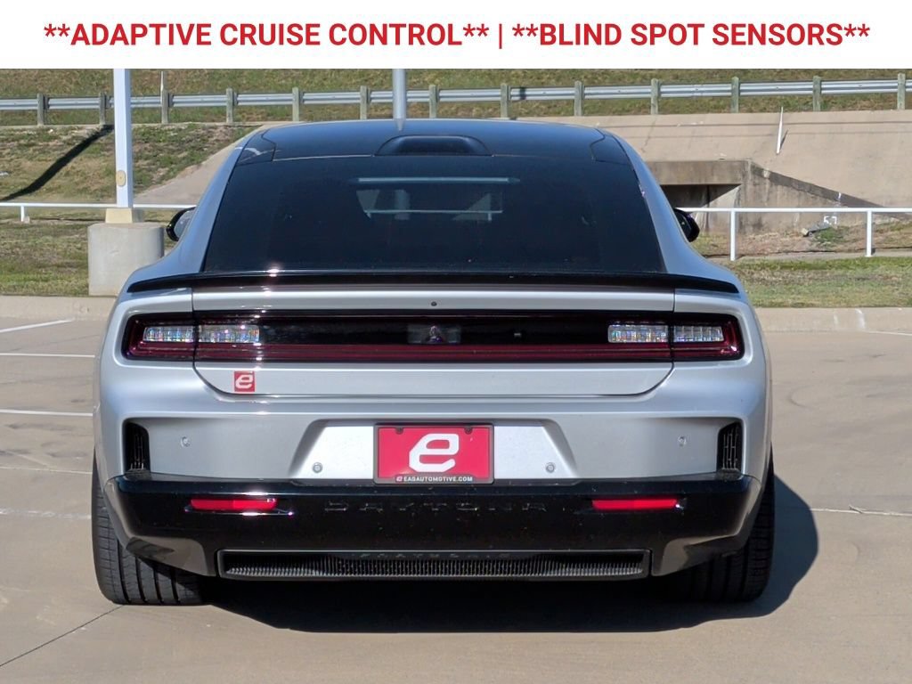 Used 2024 Dodge Charger Daytona Scat Pack w/ Plus Group AWD/4WD image 8