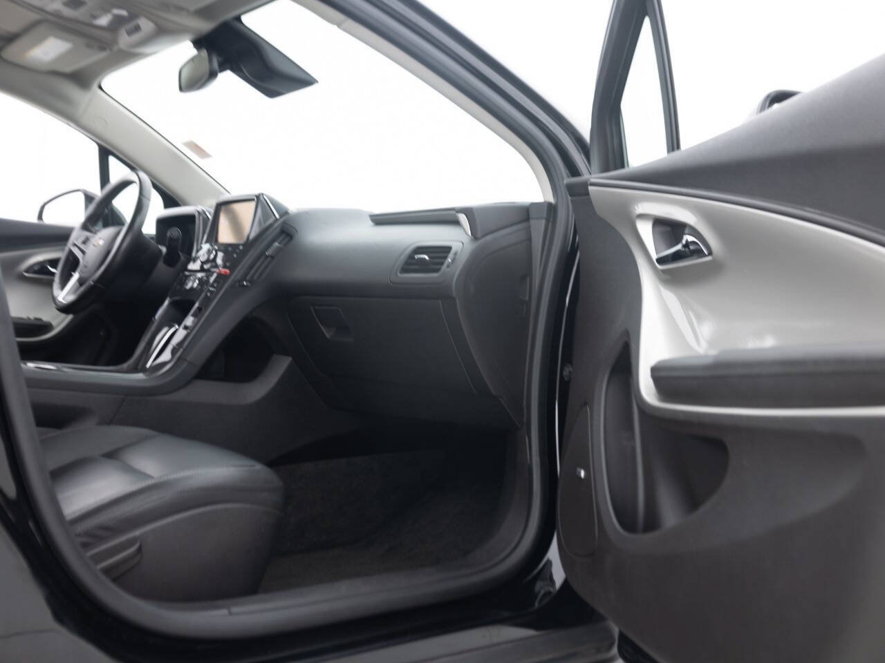 Used 2013 Chevrolet Volt Premium w/ Premium Trim Package FWD image 30