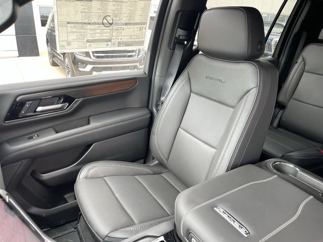 New 2026 GMC Yukon XL Denali w/ Sun & Power Step Package AWD/4WD image 26