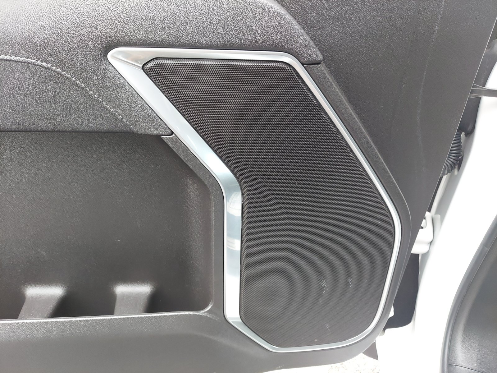 Used 2025 Chevrolet Silverado 1500 LT RWD image 27