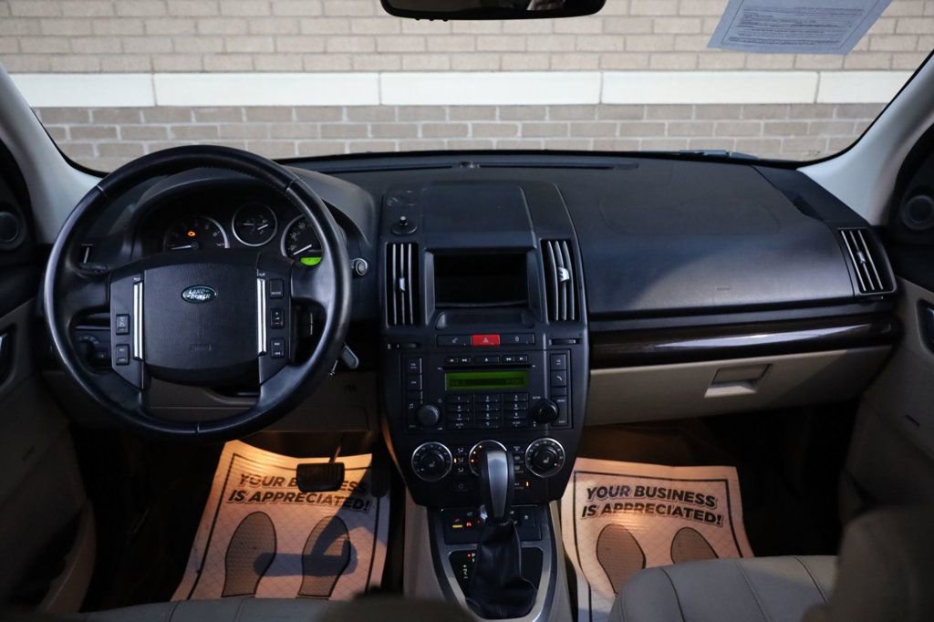 Used 2012 Land Rover LR2 HSE image 29