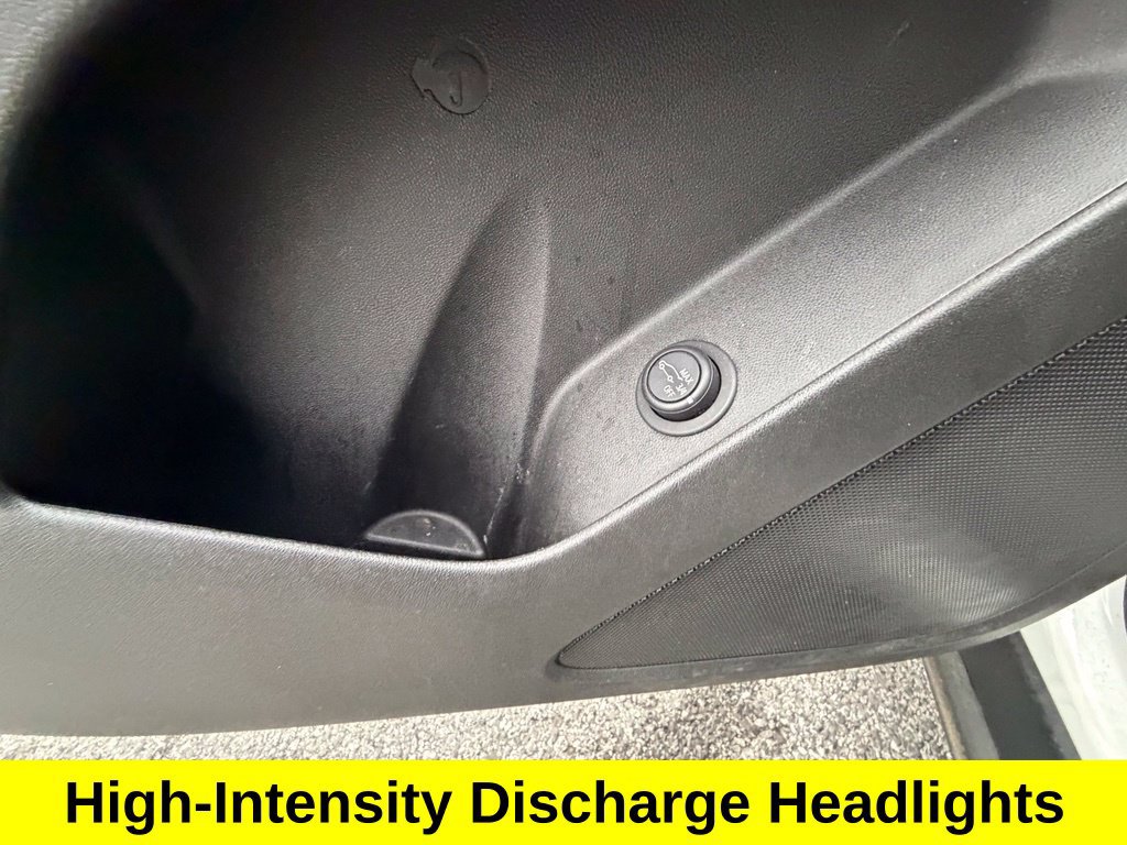Used 2021 Chevrolet Equinox LT AWD/4WD image 16