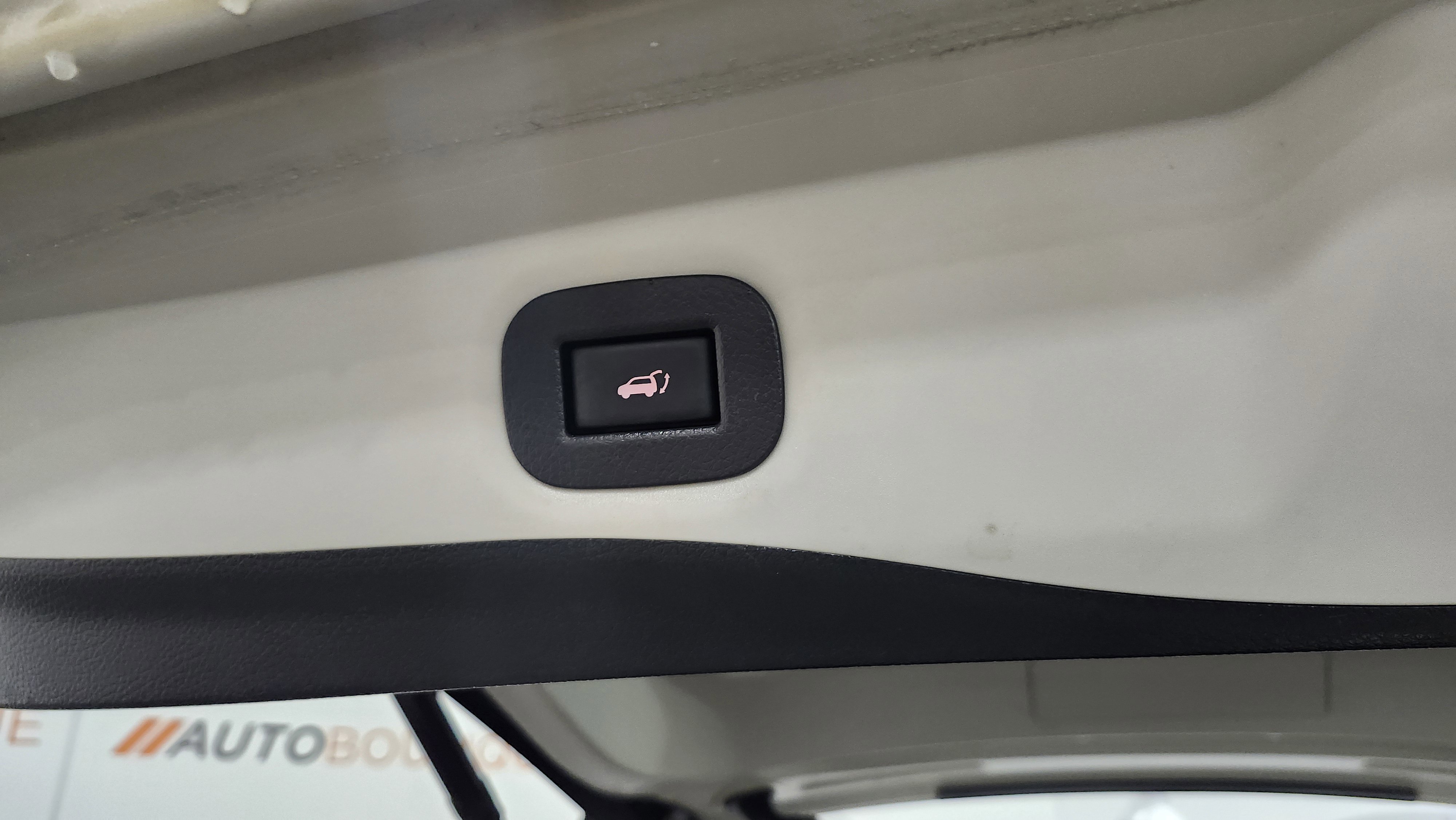 Used 2020 Nissan Rogue SV image 23