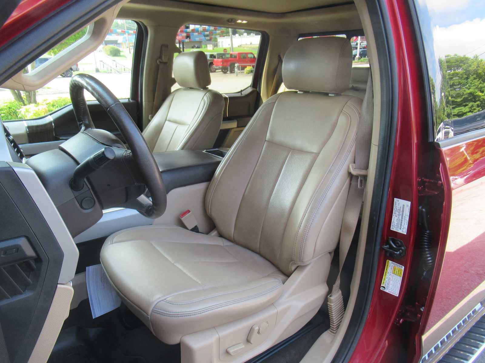 Used 2019 Ford F150 Lariat w/ Equipment Group 502A Luxury image 22