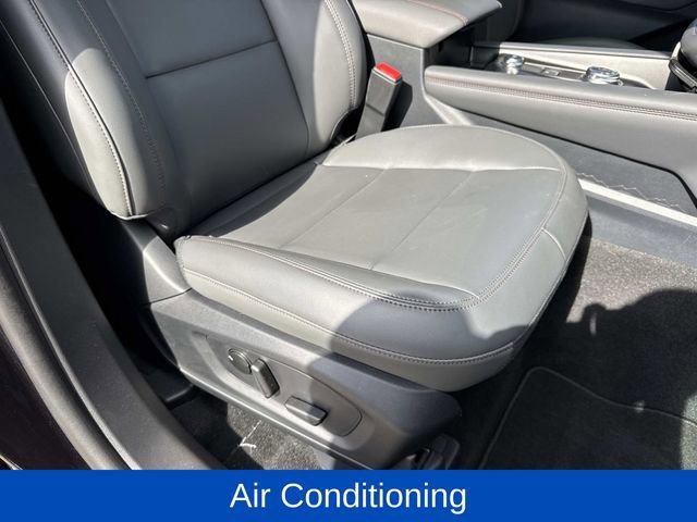 Used 2025 Ford Explorer Active w/ Active Comfort Package image 13