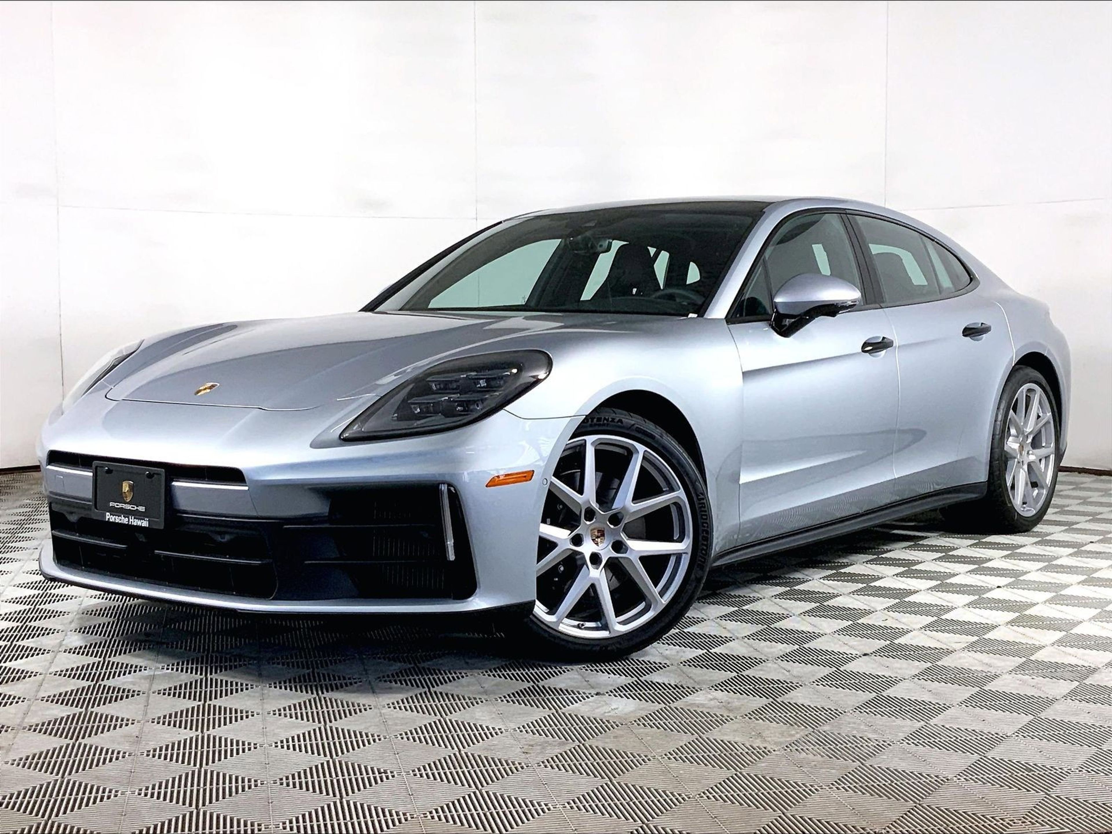 New 2026 Porsche Panamera RWD video 1