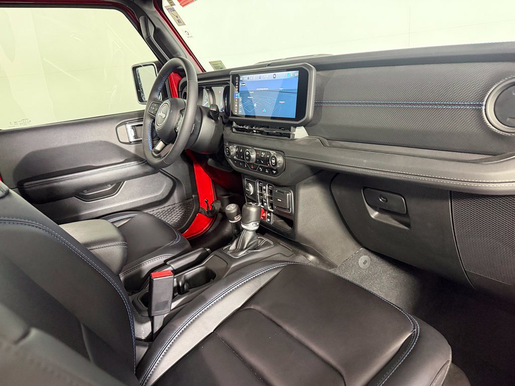 Used 2024 Jeep Wrangler Unlimited Rubicon 4xe AWD/4WD image 20