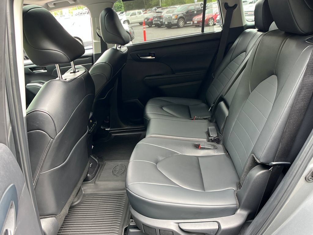 Used 2026 Toyota Highlander XLE AWD/4WD image 22