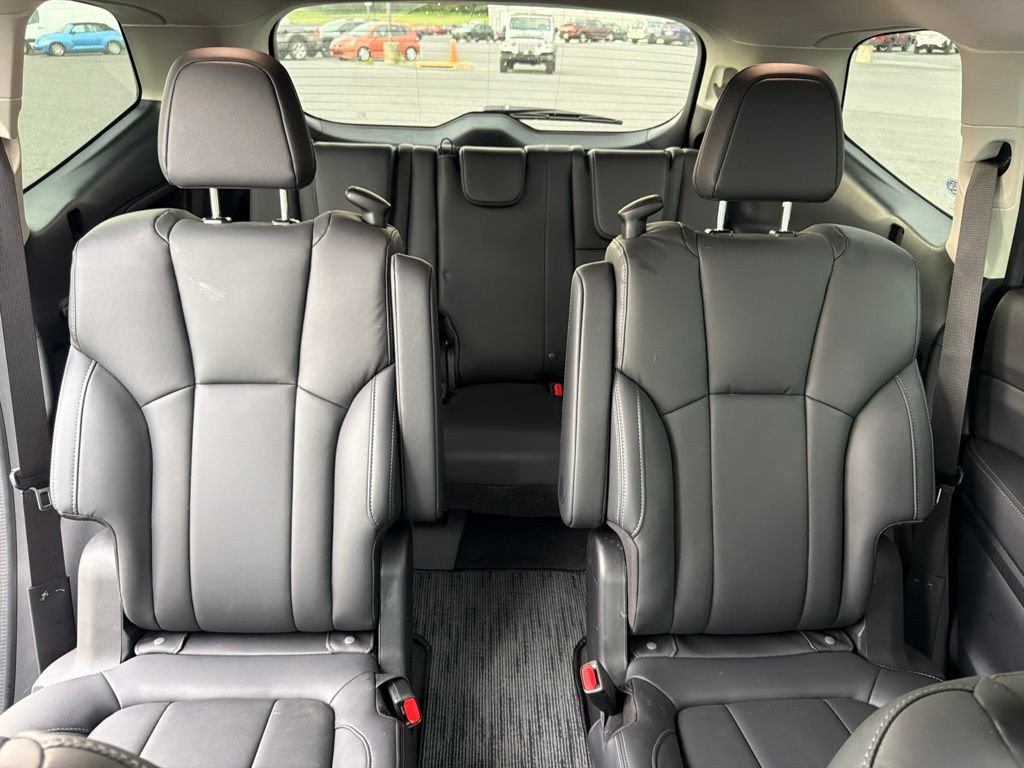 Certified 2026 Subaru Ascent Premium AWD/4WD image 23