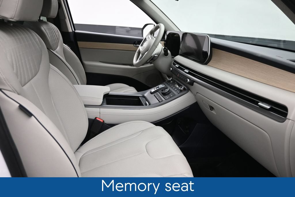 Used 2024 Hyundai Palisade Limited AWD/4WD image 10