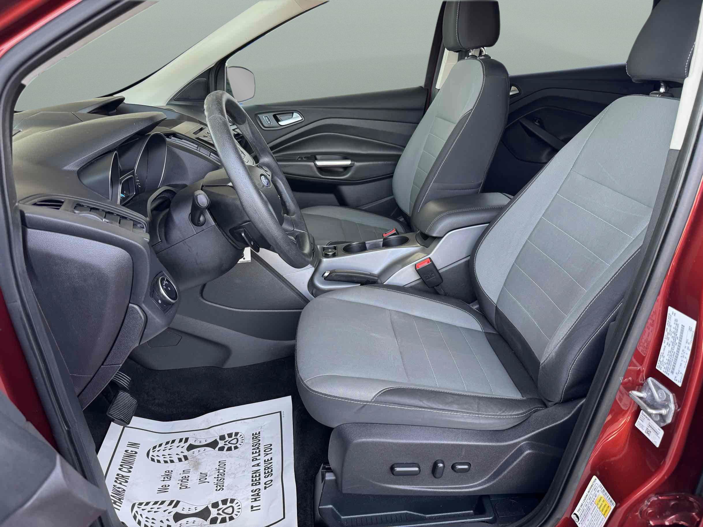 Used 2016 Ford Escape SE FWD image 10