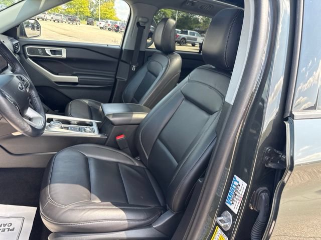 Certified 2023 Ford Explorer XLT w/ Equipment Group 202A AWD/4WD image 20