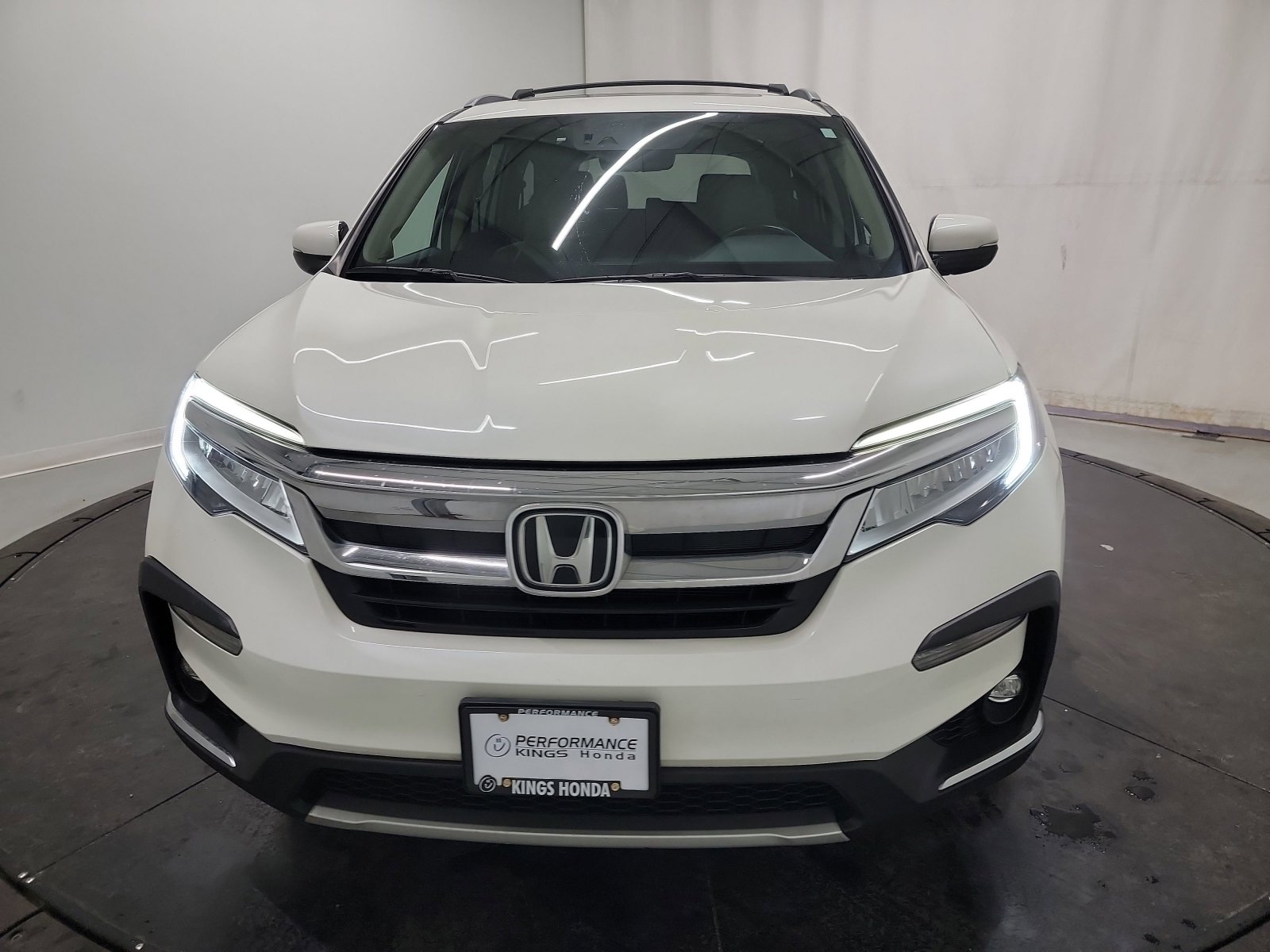 Used 2019 Honda Pilot Elite image 4