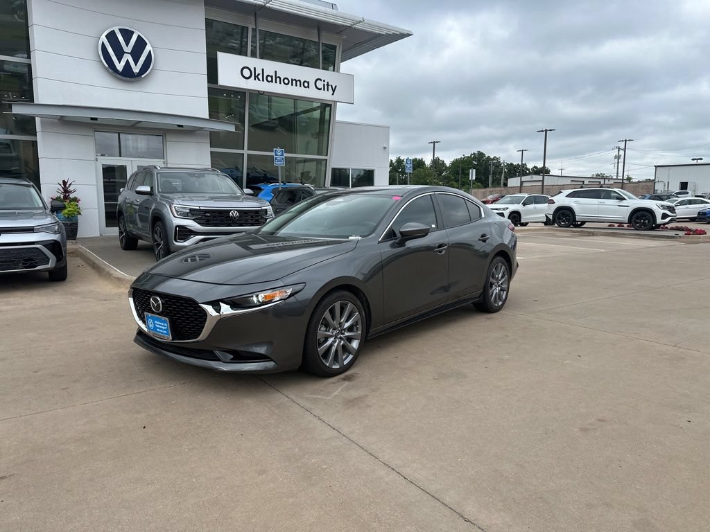 Used 2025 MAZDA MAZDA3 s FWD image 1