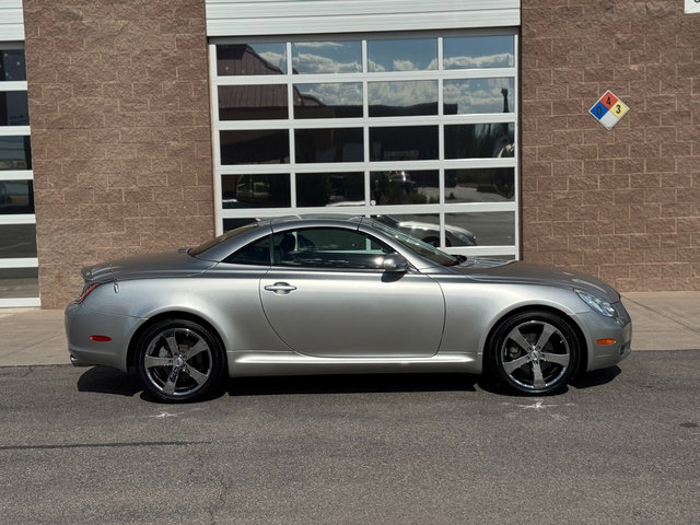 Used 2004 Lexus SC 430 Convertible image 4